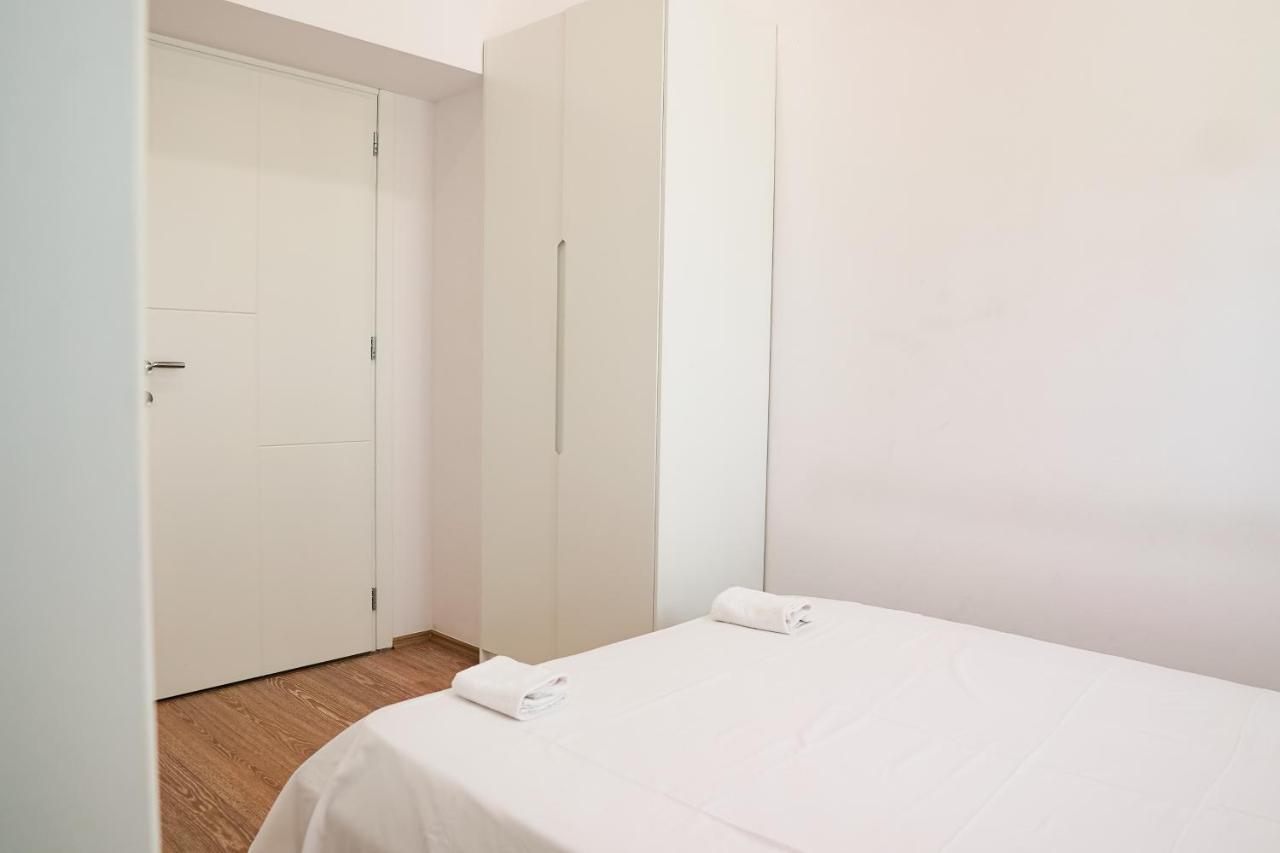 Mega Hotel Gjirokastër Екстериор снимка